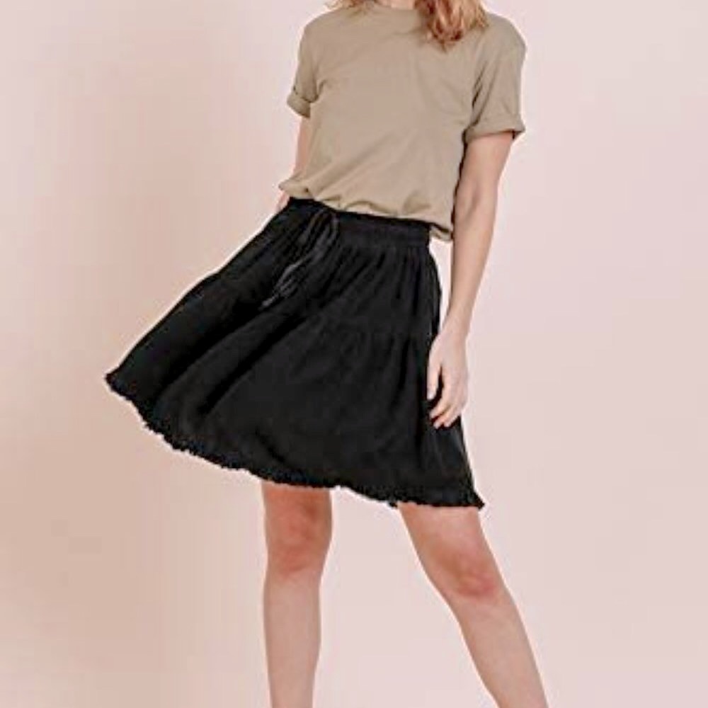 BOUTIQUE ITEM- Black Linen Blend Mini Skirt